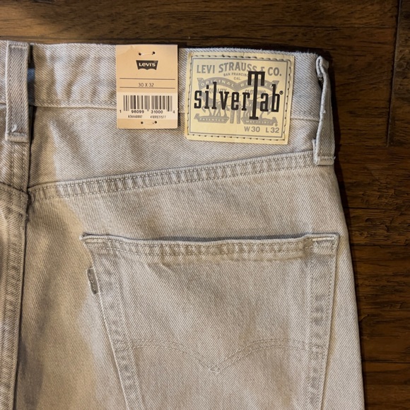 LEVI'S® MEN'S SILVERTAB STRAIGHT Light Gray Stonewash A3666-0002 - Picture 7 of 14